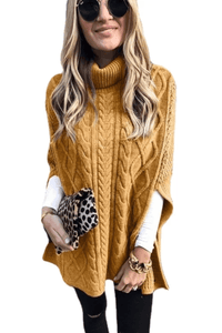 Colette Rollkragen-Poncho mit Zopfmuster – Camel
