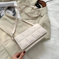 Delilah Leder-Schultertasche – Weiß