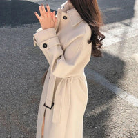 Maia Langer Trenchcoat – Beige