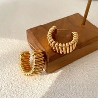 Micara - Glamour Coils - Ohrringe – Gold