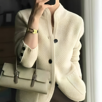 Damen Knopf Daunen Strick Warme Strickjacke | Langarm – Beige