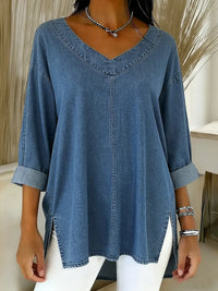Mirela | Lockeres V-Ausschnitt Top mit Design – Blau