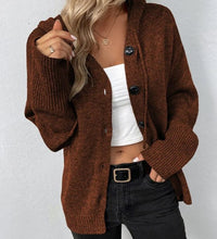 CARA – Luxuriöse Strickjacke für Damen – Braun