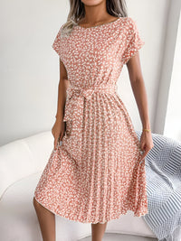 Caitlin | Plissee Blumenmuster Kleid – Lotus Rosa