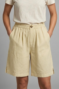 Rania | Damen Bermuda Shorts mit Kordelzug – Beige