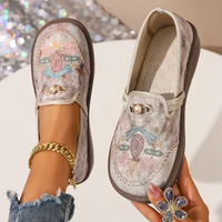 Rosalinde | Damen Bestickte Slipper mit Perlendetails – Beige