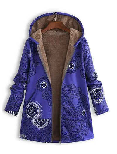 Weich gefütterte Kapuzenjacke für Frauen mit geometrischen Mustern