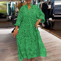 GISILA - LANGES LOCKERES KLEID MIT MUSTER – Grün