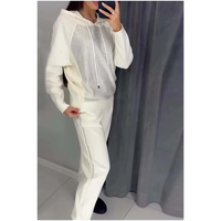 VANESSA - KAPUZEN-SWEATSHIRT UND HOSE SET – Weiß