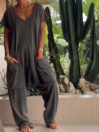 JETTE - LOCKERER JUMPSUIT MIT TIEFEN TASCHEN – Schwarz