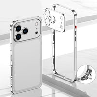 Metallrahmen-iPhone-Hülle mit Wärmeableitung und Seepferdchen-Schnallen-Design – Silber