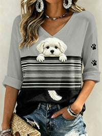 Damen-T-Shirt mit verstecktem Malteser-Hund und Pfotenabdrucken, Color-Block-Print, mittellange Ärmel und V-Ausschnitt – Grau