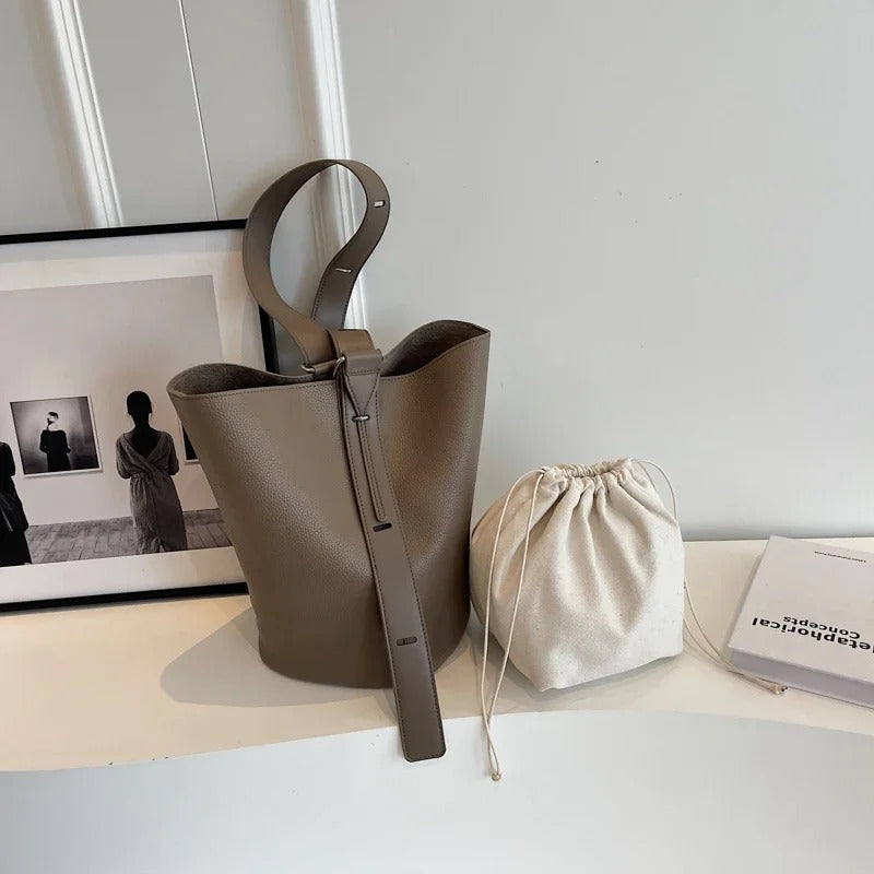 Blanca - Vielseitige Ledertasche