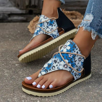 Heidi  | Trendige Kneifzangensandalen – Blau