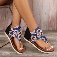 Heidi  | Trendige Kneifzangensandalen – Marine