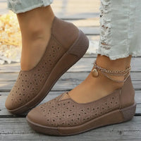 Viktoria | Damen Plateau Loafer mit Lochperforation – Braun