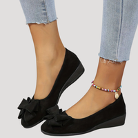 Wiktoria | Damen Keilabsatz Ballerinas mit Schleife – Schwarz