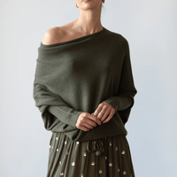 Xanthe | Damen Asymmetrischer Off-Shoulder Pullover – Grün