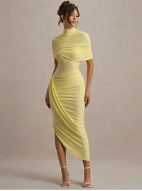 Taylor - Asymmetrisches, Gedrehtes Maxikleid mit Cape – GELB