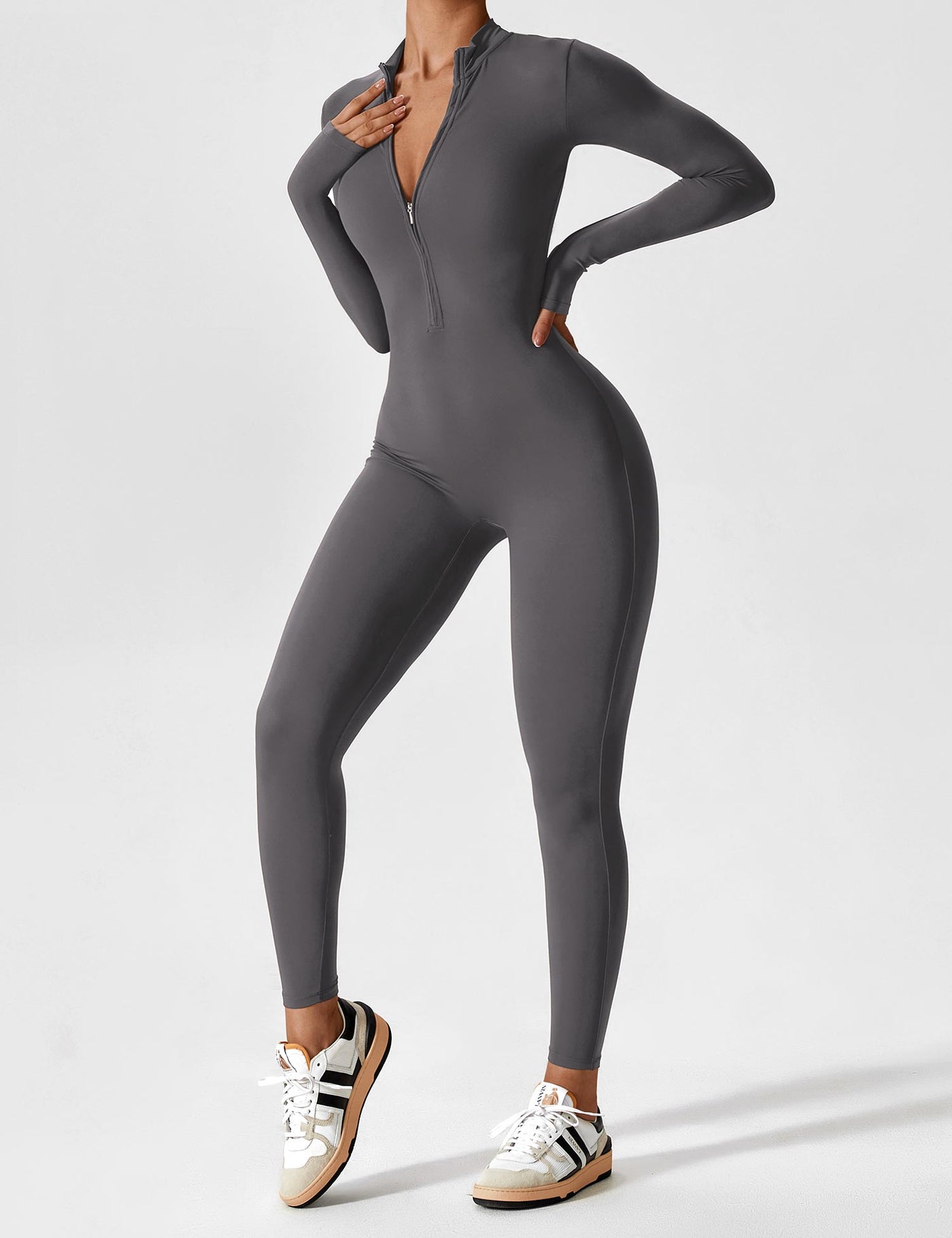 Stefanie - Langarm-Reißverschluss-Jumpsuit