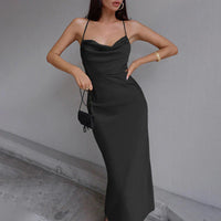 Heidi-Mode | Elegantes Cowl Neck Midi Kleid – Schwarz